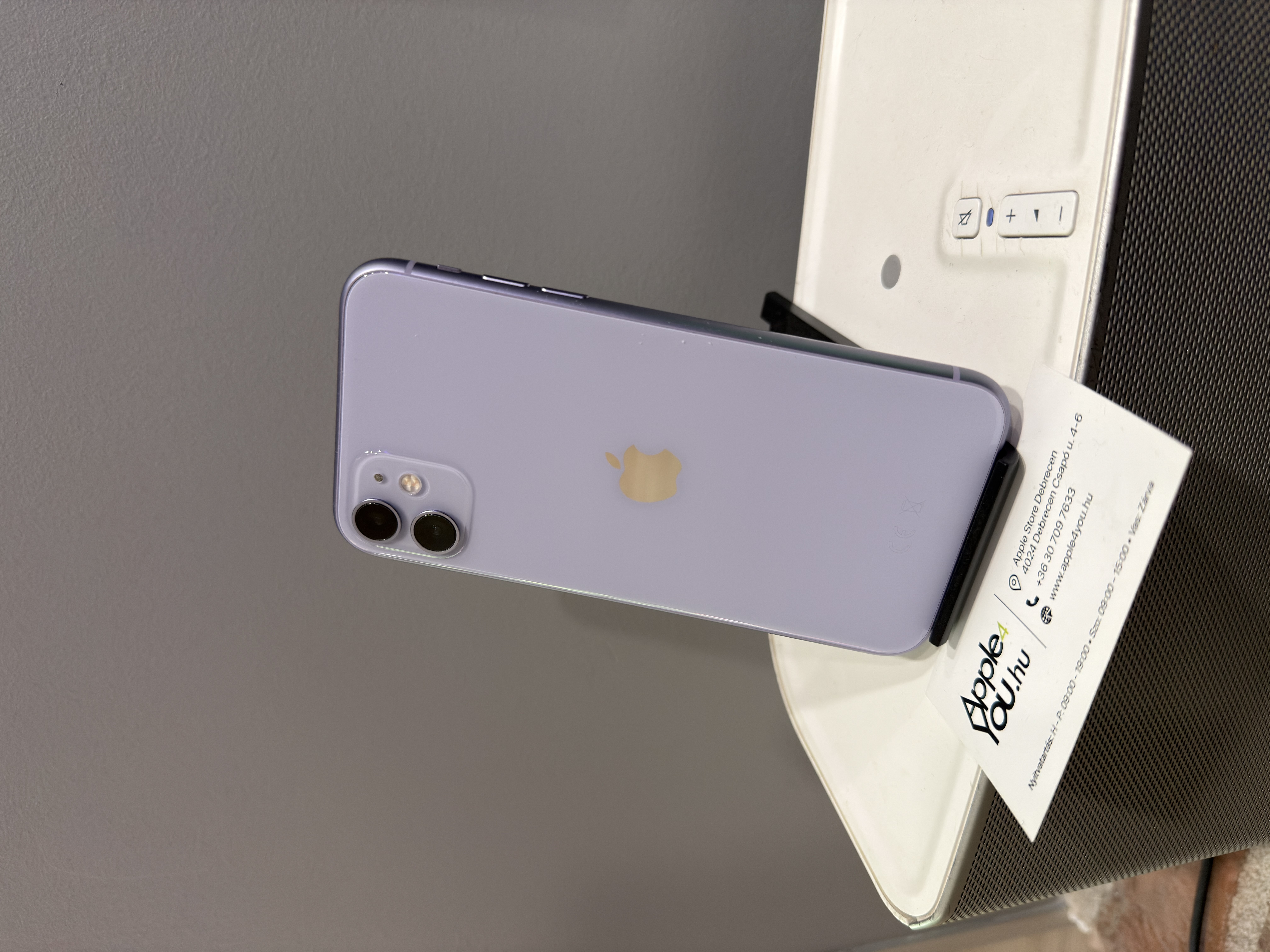 Apple iPhone 11 64GB Purple Használt