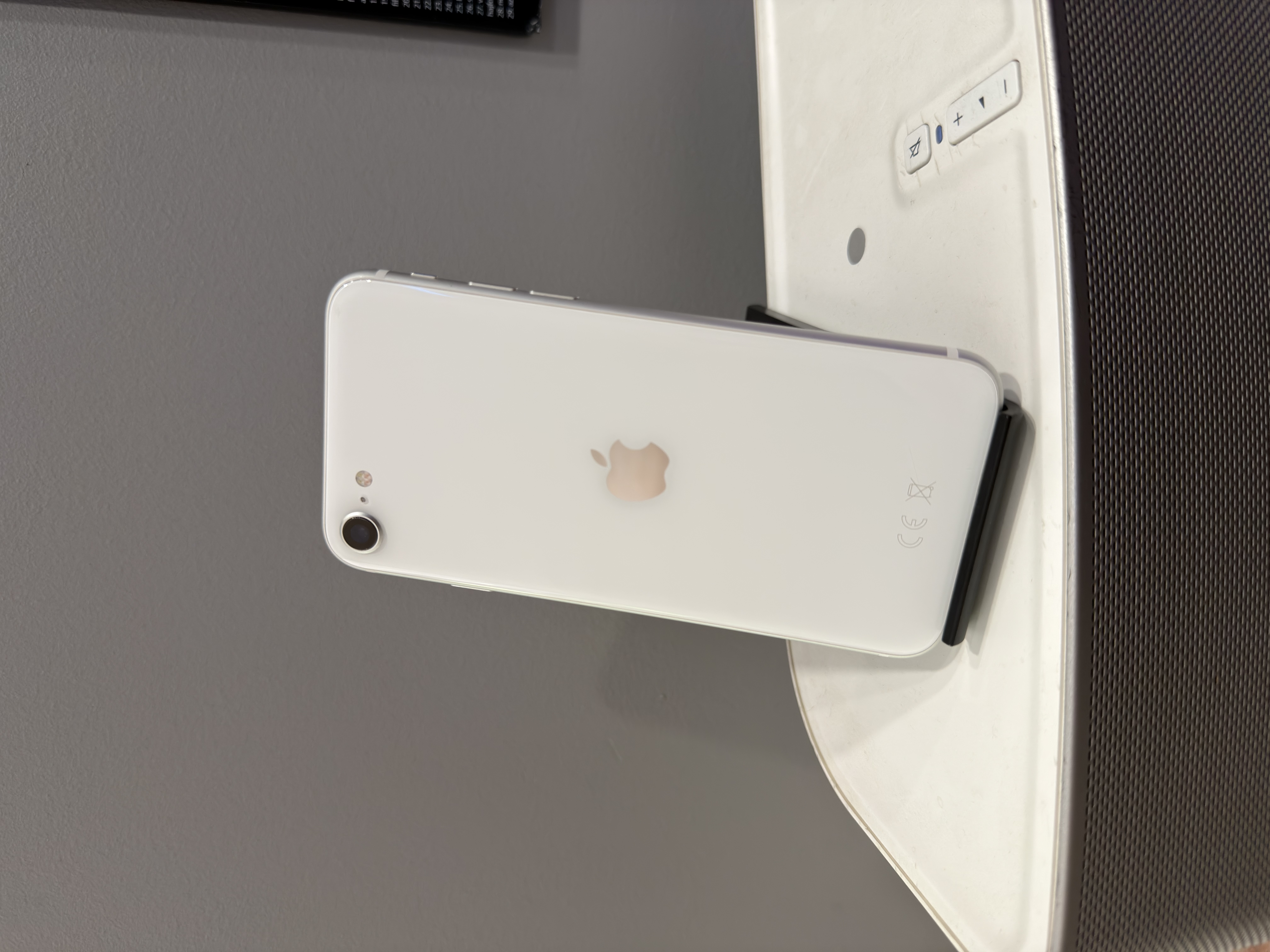 Apple iPhone SE (2020) 64GB White Használt Kártyafüggetlen