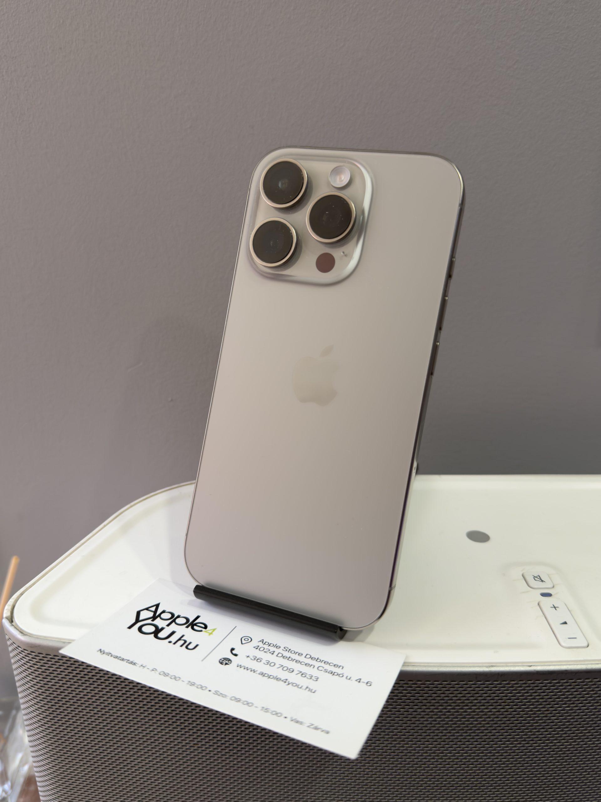 Apple iPhone 16 Pro 256GB Natural Titanium Használt