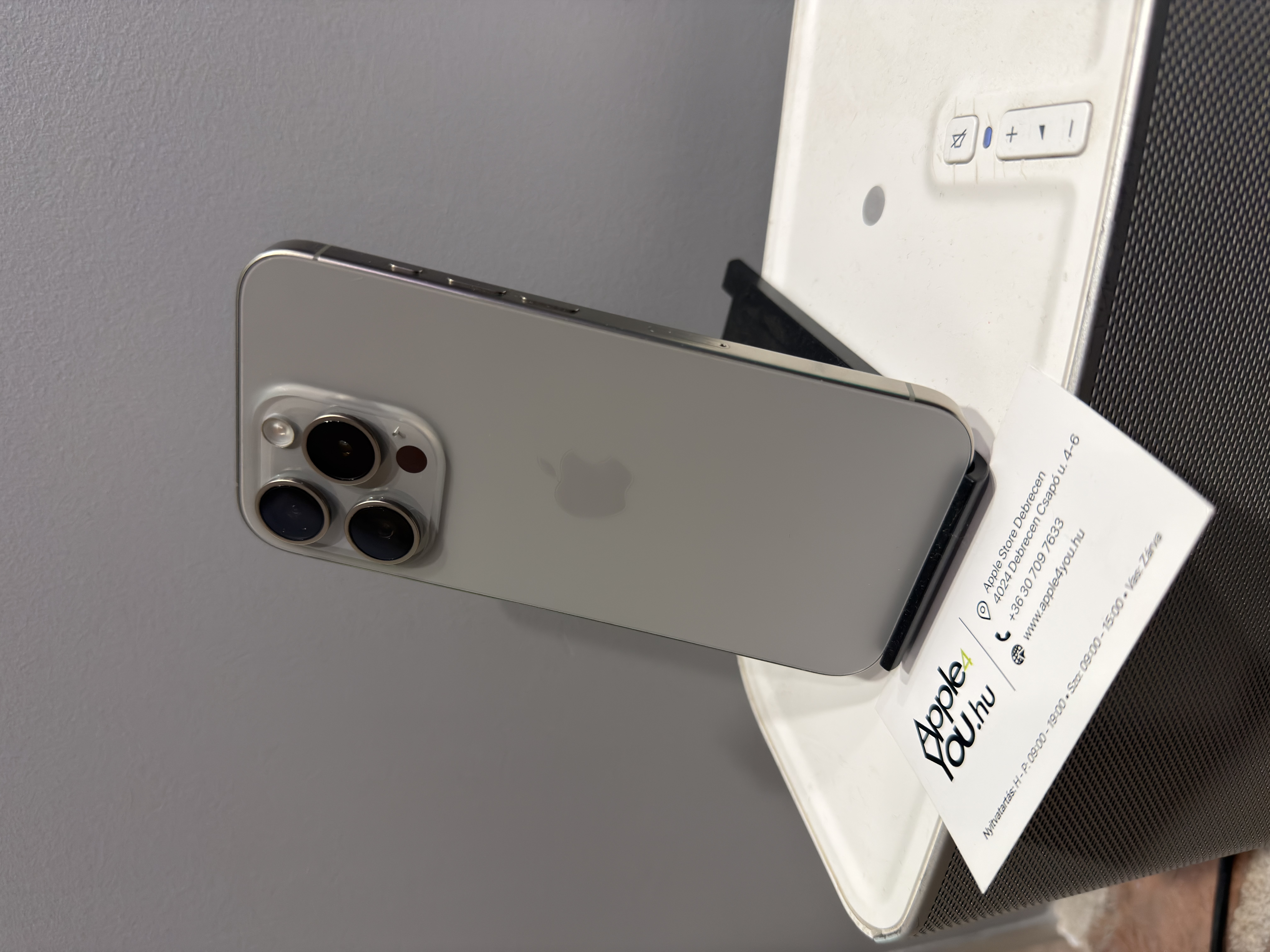 Apple iPhone 15 Pro 128GB Natúr Titán Használt